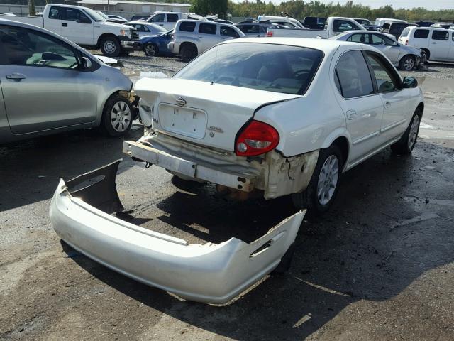 JN1CA31D61T804058 - 2001 NISSAN MAXIMA GXE WHITE photo 4