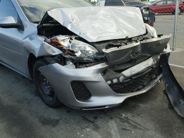 JM1BL1UP6D1806602 - 2013 MAZDA 3 I GRAY photo 9