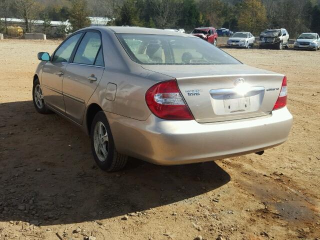 4T1BE32KX3U137613 - 2003 TOYOTA CAMRY LE GOLD photo 3