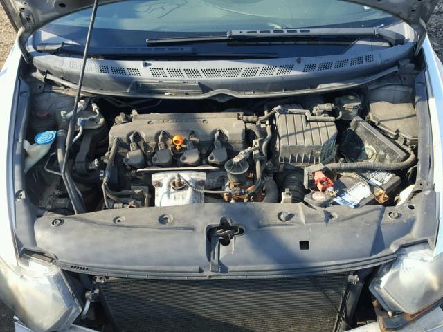 2HGFG12226H526016 - 2006 HONDA CIVIC DX SILVER photo 7