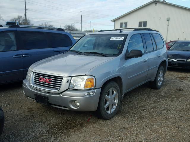 1GKDT13S082219752 - 2008 GMC ENVOY SILVER photo 2