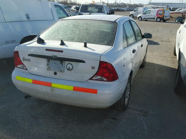 1FAFP34P41W266866 - 2001 FORD FOCUS SE WHITE photo 4