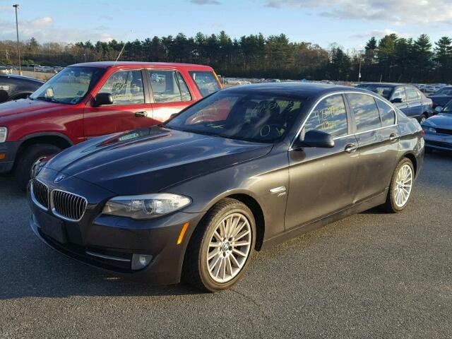 WBAFU7C5XCDU65989 - 2012 BMW 535 XI GRAY photo 2