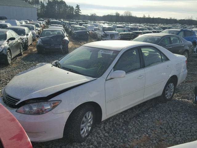 4T1BE30K16U667654 - 2006 TOYOTA CAMRY LE WHITE photo 2