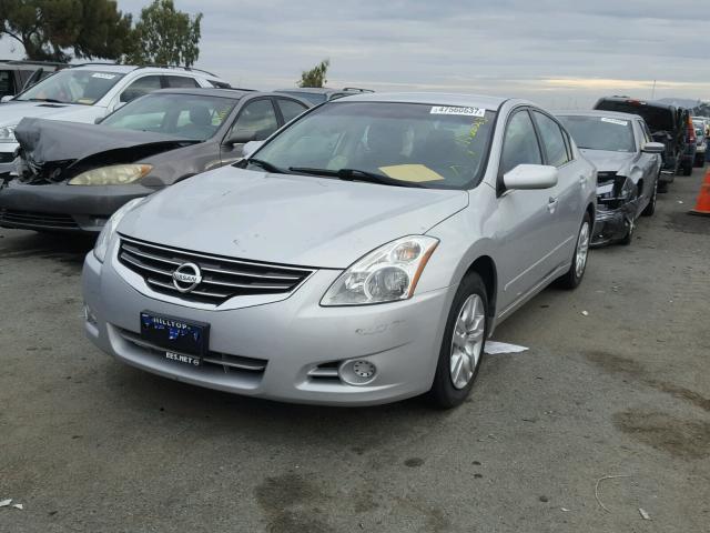 1N4AL2AP8CN486184 - 2012 NISSAN ALTIMA BAS SILVER photo 2