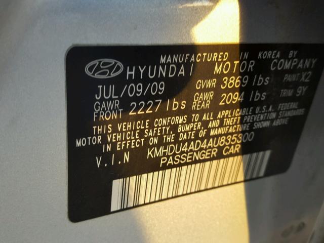 KMHDU4AD4AU835300 - 2010 HYUNDAI ELANTRA BL SILVER photo 10