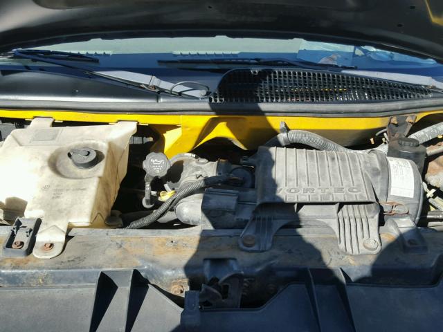 1GDHG31U351910627 - 2005 GMC SAVANA CUT YELLOW photo 7