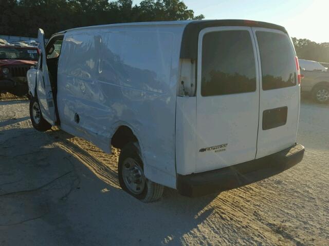 1GCWGAFF3G1144346 - 2016 CHEVROLET EXPRESS G2 WHITE photo 3