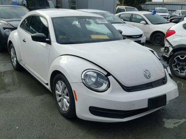 3VWFP7AT1DM667098 - 2013 VOLKSWAGEN BEETLE WHITE photo 1