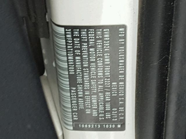 3VWFP7AT1DM667098 - 2013 VOLKSWAGEN BEETLE WHITE photo 10