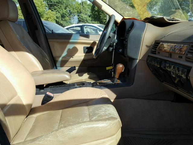 WBACD4326VAV45169 - 1997 BMW 328 I AUTO WHITE photo 5