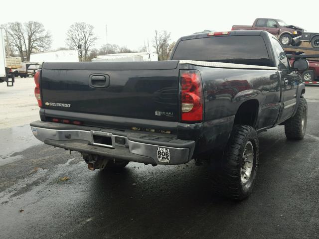 1GCHC24U57E167003 - 2007 CHEVROLET SILVERADO BLACK photo 4