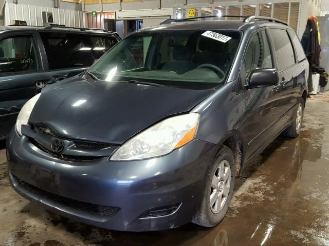 5TDZA23C56S496540 - 2006 TOYOTA SIENNA CE BLUE photo 2