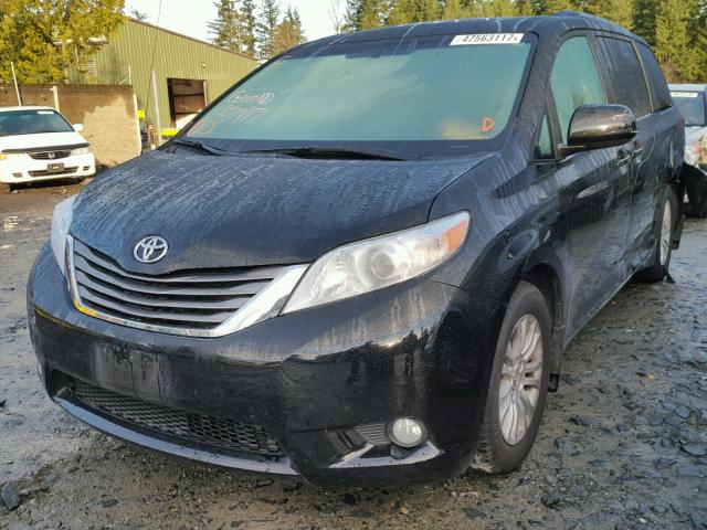 5TDYK3DC9DS402525 - 2013 TOYOTA SIENNA XLE BLACK photo 2