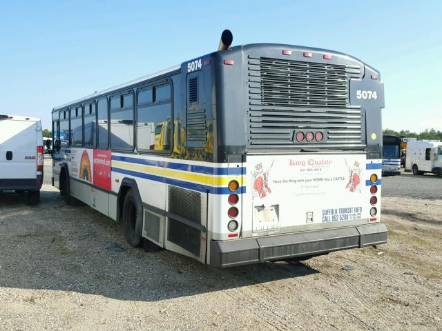 15GCB211451112708 - 2005 GILLIG TRANSIT BU WHITE photo 3