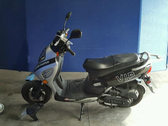 L9NTEACTXH1050227 - 2017 TAO SCOOTER BLACK photo 9