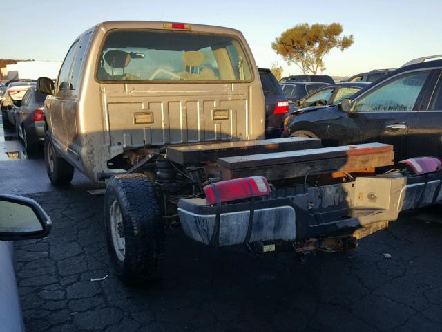 1FTSX31F82EA24593 - 2002 FORD F350 SRW S GOLD photo 3