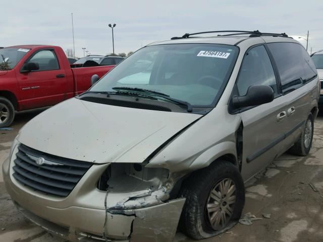 1C4GP45R95B141315 - 2005 CHRYSLER TOWN & COU TAN photo 2