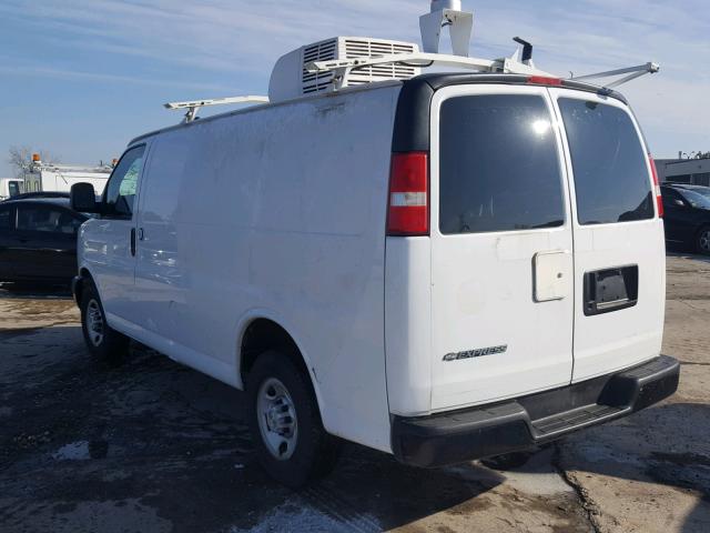 1GCGG25VX71173913 - 2007 CHEVROLET EXPRESS G2 WHITE photo 3