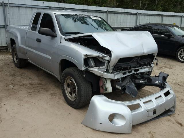 1Z7HC22K18S609624 - 2008 MITSUBISHI RAIDER LS SILVER photo 1