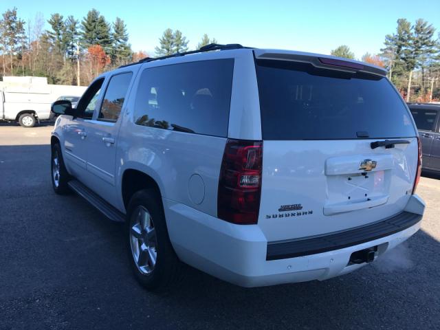 1GNSCJE07BR106000 - 2011 CHEVROLET SUBURBAN WHITE photo 3