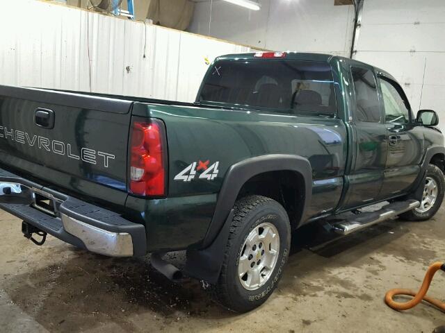 2GCEK19V041305092 - 2004 CHEVROLET SILVERADO GREEN photo 4