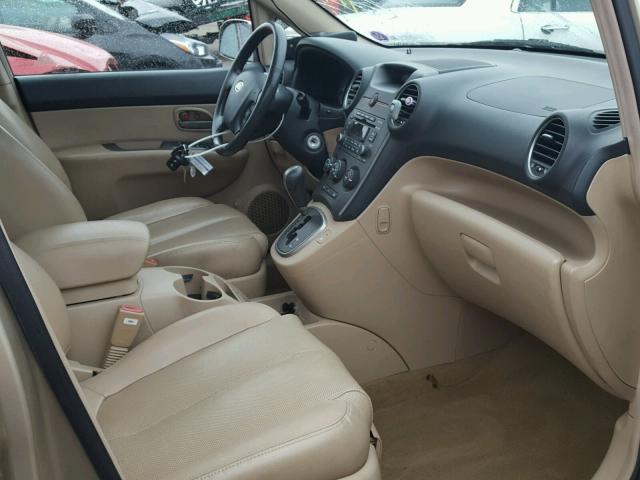 KNAFG526977057171 - 2007 KIA RONDO LX BEIGE photo 5