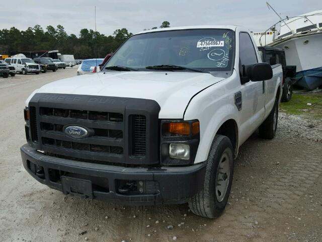 1FTNF20598ED28155 - 2008 FORD F250 SUPER WHITE photo 2