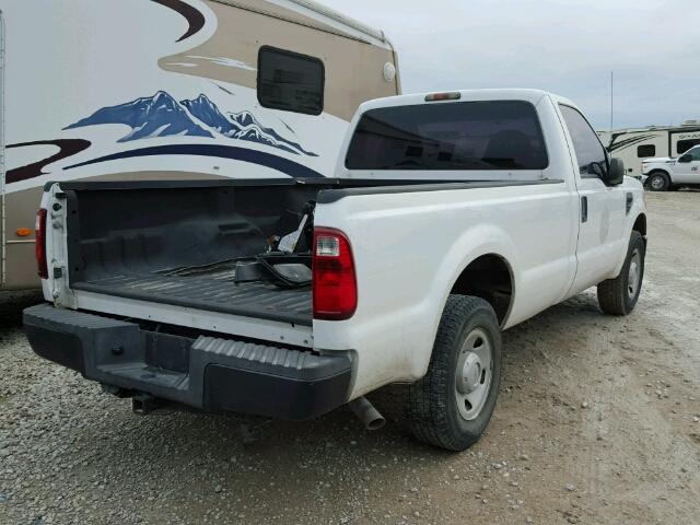 1FTNF20598ED28155 - 2008 FORD F250 SUPER WHITE photo 4