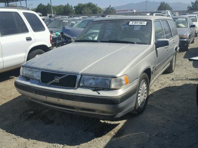 YV1KW9607V1039067 - 1997 VOLVO 960 SILVER photo 2