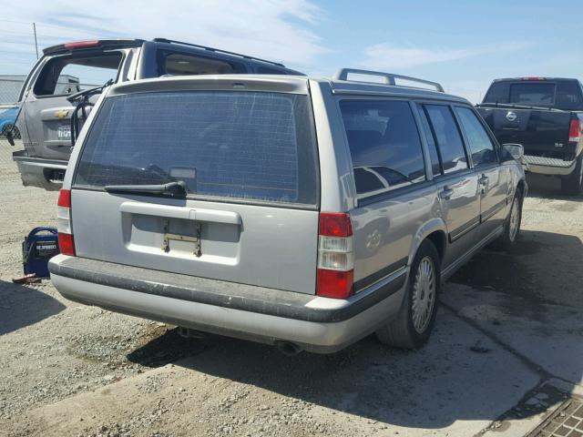 YV1KW9607V1039067 - 1997 VOLVO 960 SILVER photo 4