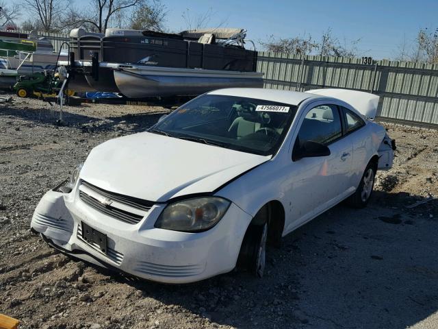 1G1AK18FX87299411 - 2008 CHEVROLET COBALT LS WHITE photo 2