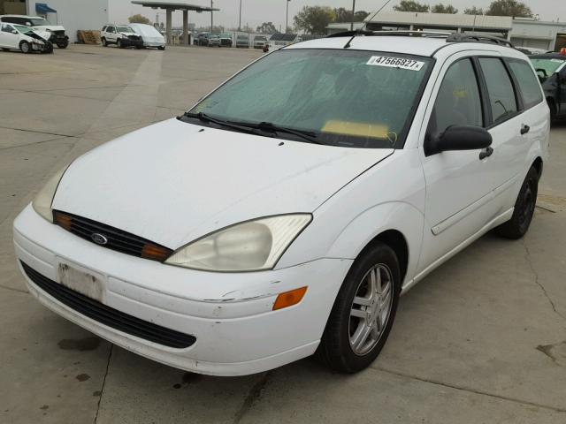 1FAFP36301W263019 - 2001 FORD FOCUS SE WHITE photo 2