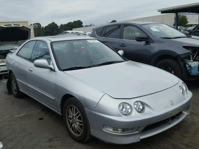 JH4DB7650YS004300 - 2000 ACURA INTEGRA LS SILVER photo 1