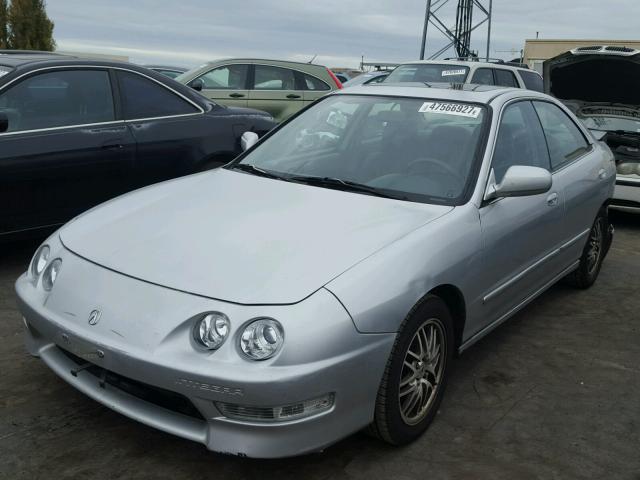 JH4DB7650YS004300 - 2000 ACURA INTEGRA LS SILVER photo 2