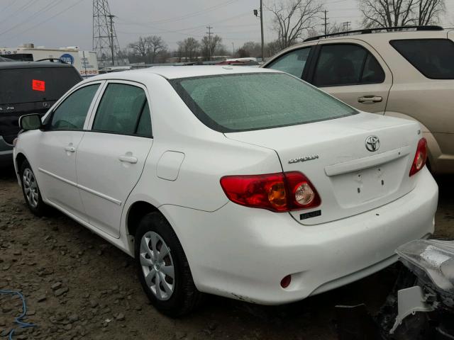 2T1BU40EX9C162897 - 2009 TOYOTA COROLLA BA WHITE photo 3