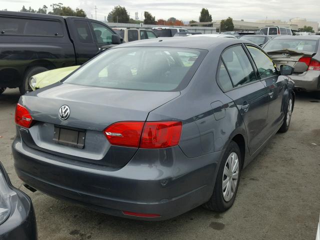 3VW1K7AJ2EM358958 - 2014 VOLKSWAGEN JETTA BASE GRAY photo 4