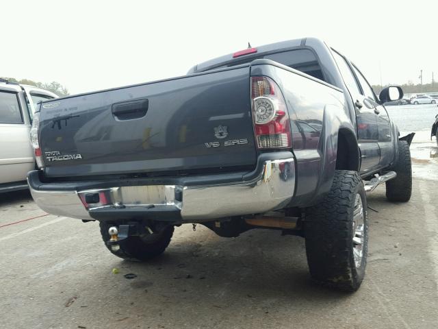 3TMLU4EN6FM166560 - 2015 TOYOTA TACOMA DOU GRAY photo 4