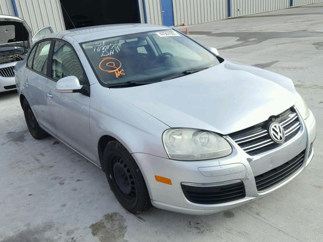 3VWPF71K07M174564 - 2007 VOLKSWAGEN JETTA 2.5 SILVER photo 1