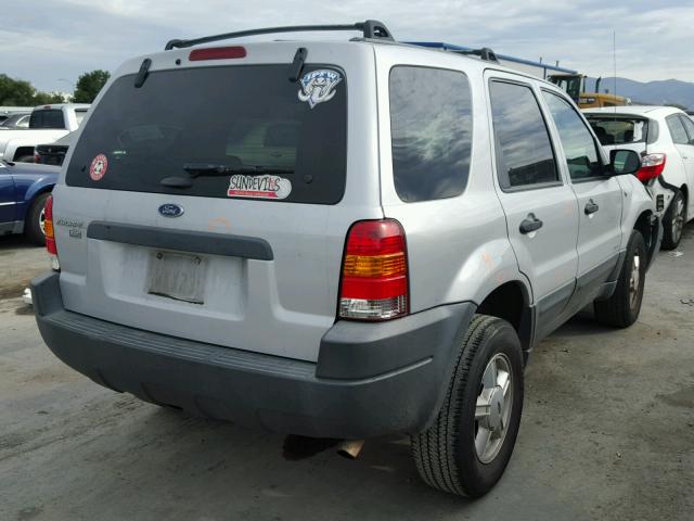 1FMYU03162KC17664 - 2002 FORD ESCAPE XLT SILVER photo 4