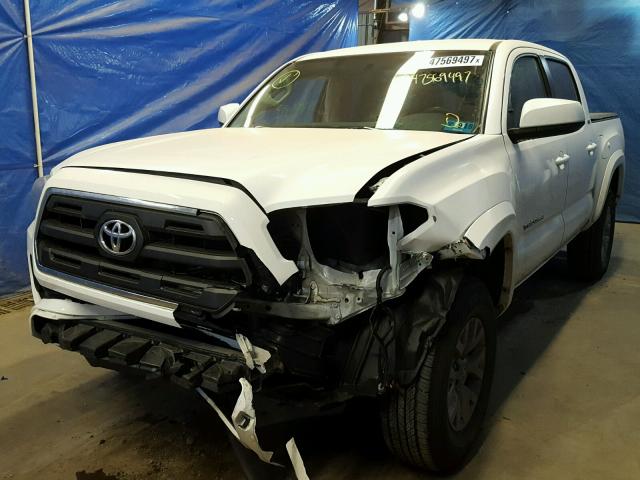 5TFCZ5AN8GX004356 - 2016 TOYOTA TACOMA DOU WHITE photo 2