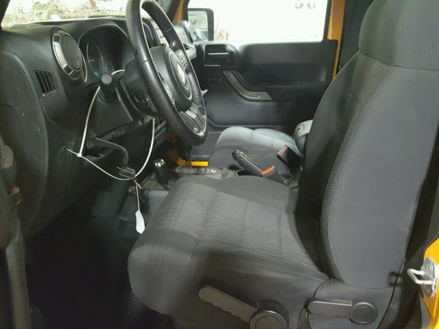1C4AJWAG6CL207754 - 2012 JEEP WRANGLER S YELLOW photo 5
