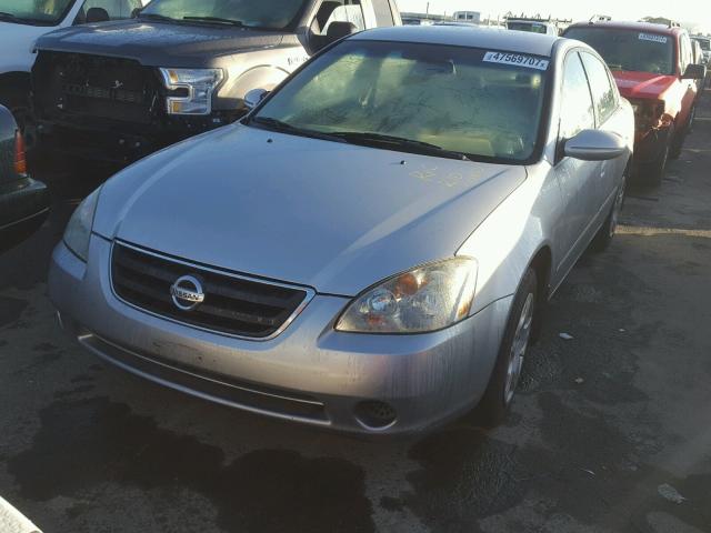 1N4AL11D33C289421 - 2003 NISSAN ALTIMA BAS SILVER photo 2