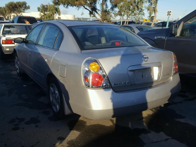 1N4AL11D33C289421 - 2003 NISSAN ALTIMA BAS SILVER photo 3