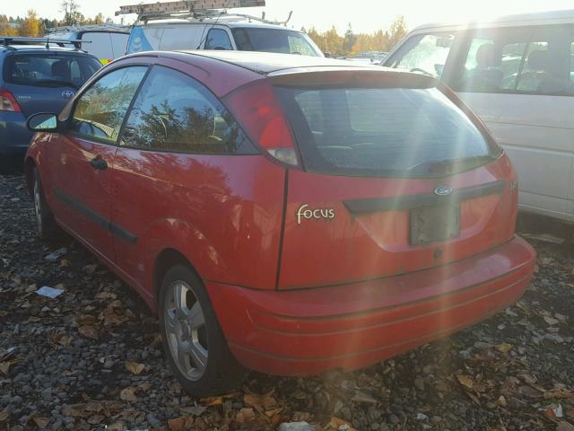 3FAFP31383R110126 - 2003 FORD FOCUS ZX3 RED photo 3