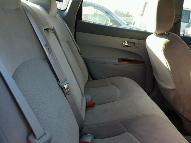 2G4WC532X51352327 - 2005 BUICK LACROSSE C GRAY photo 6