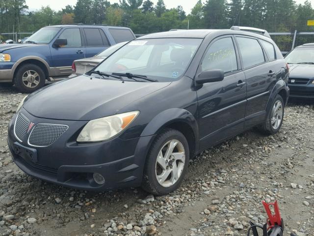 5Y2SL63855Z407948 - 2005 PONTIAC VIBE BLACK photo 2