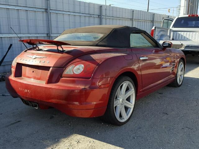 1C3AN65L05X047561 - 2005 CHRYSLER CROSSFIRE RED photo 4