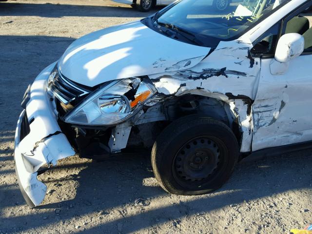 3N1BC1CP1BL476104 - 2011 NISSAN VERSA S WHITE photo 9