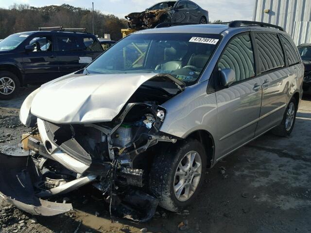 5TDZA22C16S557917 - 2006 TOYOTA SIENNA XLE SILVER photo 2